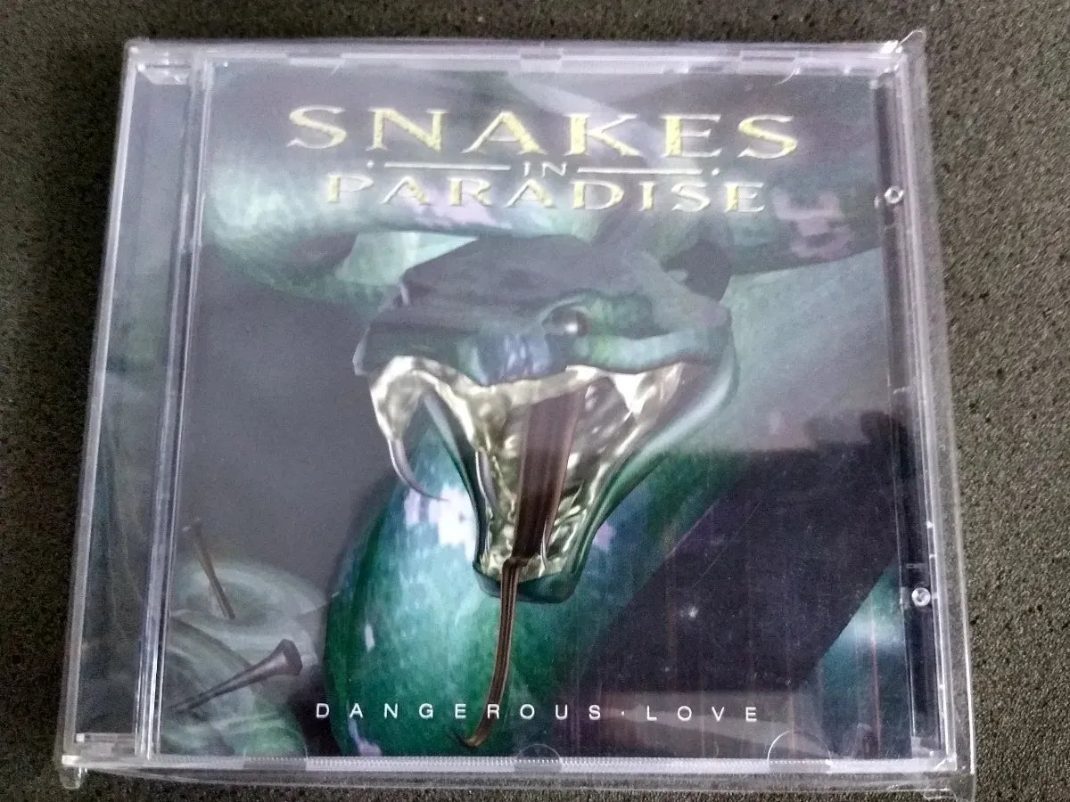Cd - Snakes In Paradise - Dangerous Love *germany - Hard