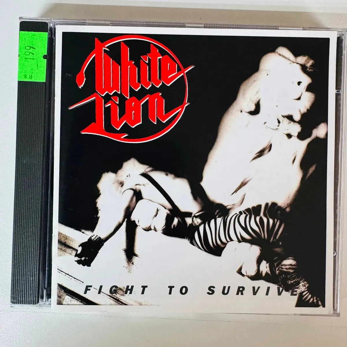 Cd White Lion - Fight To Survive [importado]
