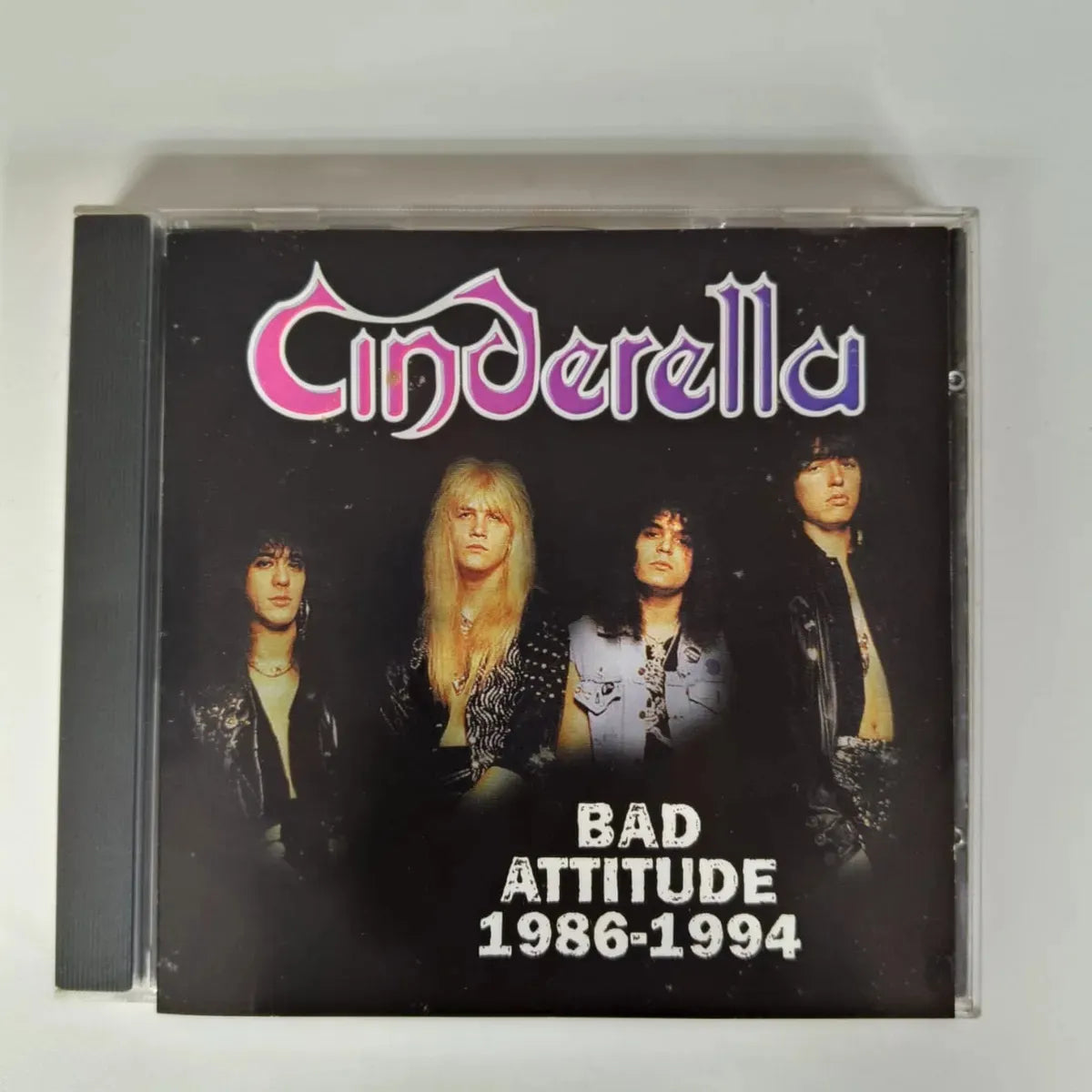 Cd Cinderella-bad Attitude 1986-1994 *17 Musicas Hard Rock