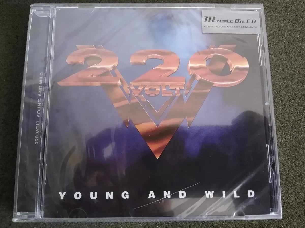 Cd - 220 Volt  Young And Wild - Hard Rock *new Sealed