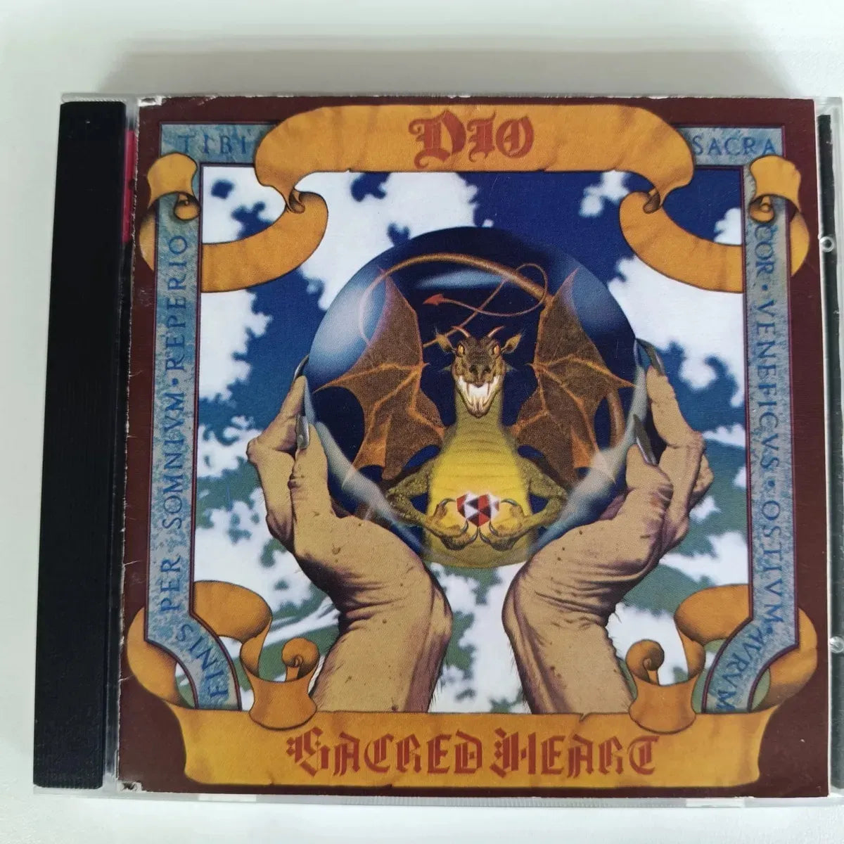 Cd Dio - Sacred Heart 1st Press 1985 Cd Importado De Época